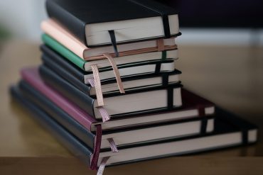 Різні моделі щотижневиків для організації часу та продуктивності