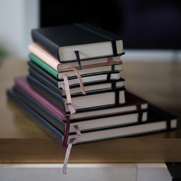 Різні моделі щотижневиків для організації часу та продуктивності