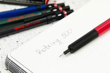 Rotring 500 у руці — ергономічний баланс і насічки на грипі