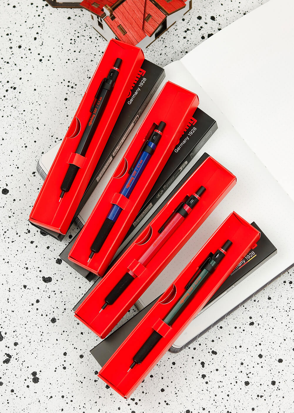 Колірні варіанти Rotring 500