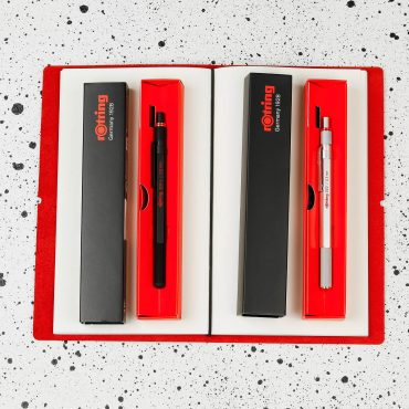 Rotring 800 на робочому столі — інструмент для дизайнерів та архітекторів