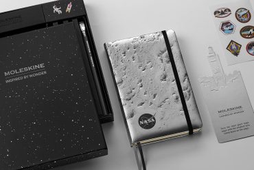 Подарунковий набір Moleskine NASA з блокнотом, олівцями Blackwing і кліпсами
