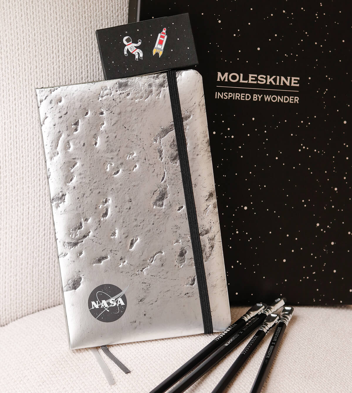 Блокнот Moleskine NASA Limited Edition з текстурою поверхні Місяця