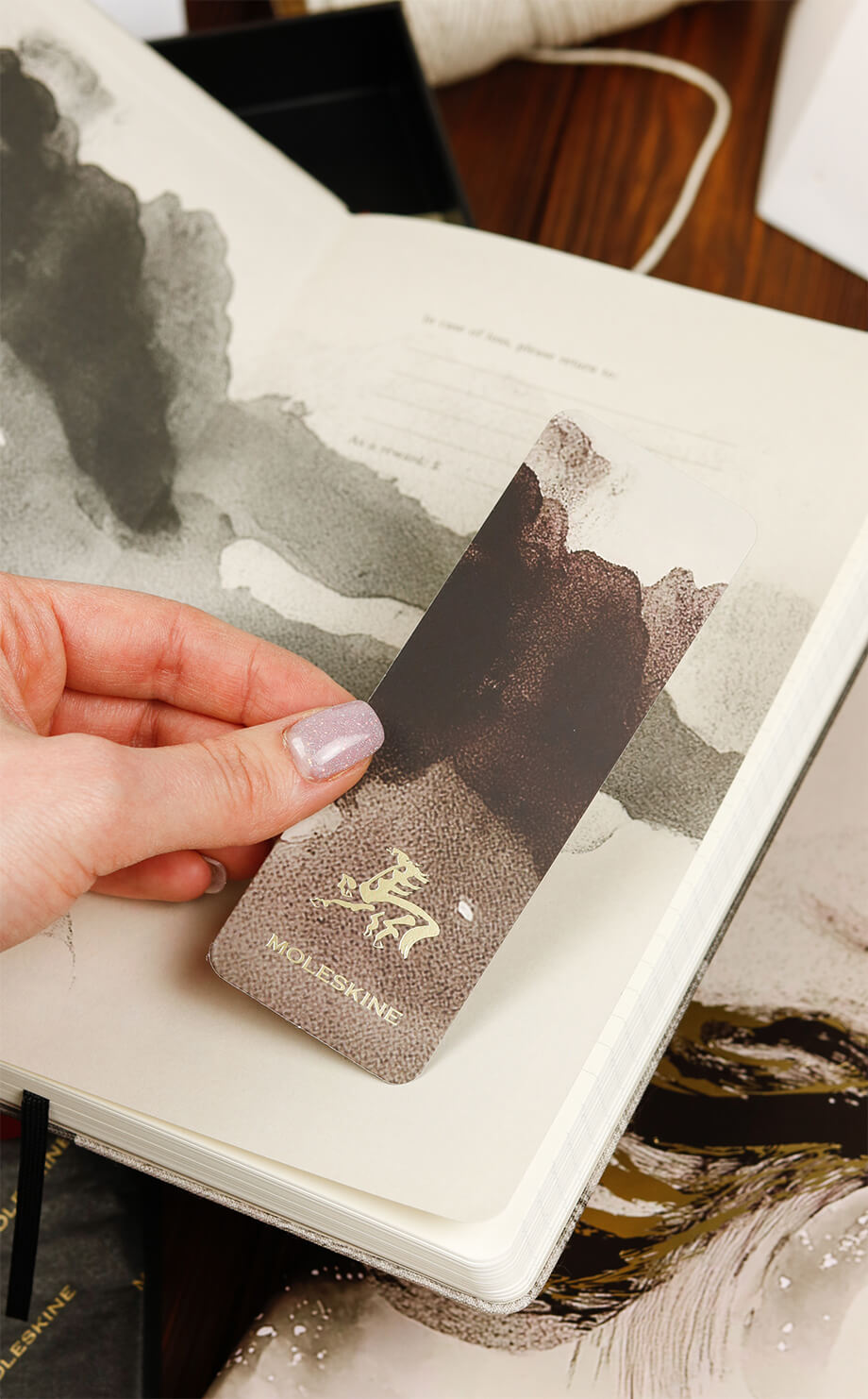 Закладки у блокноті Moleskine Year of the Horse