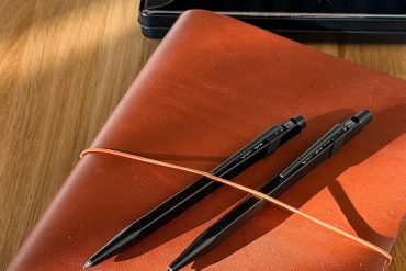 Набір Caran d’Ache 849 і 844 Black Code