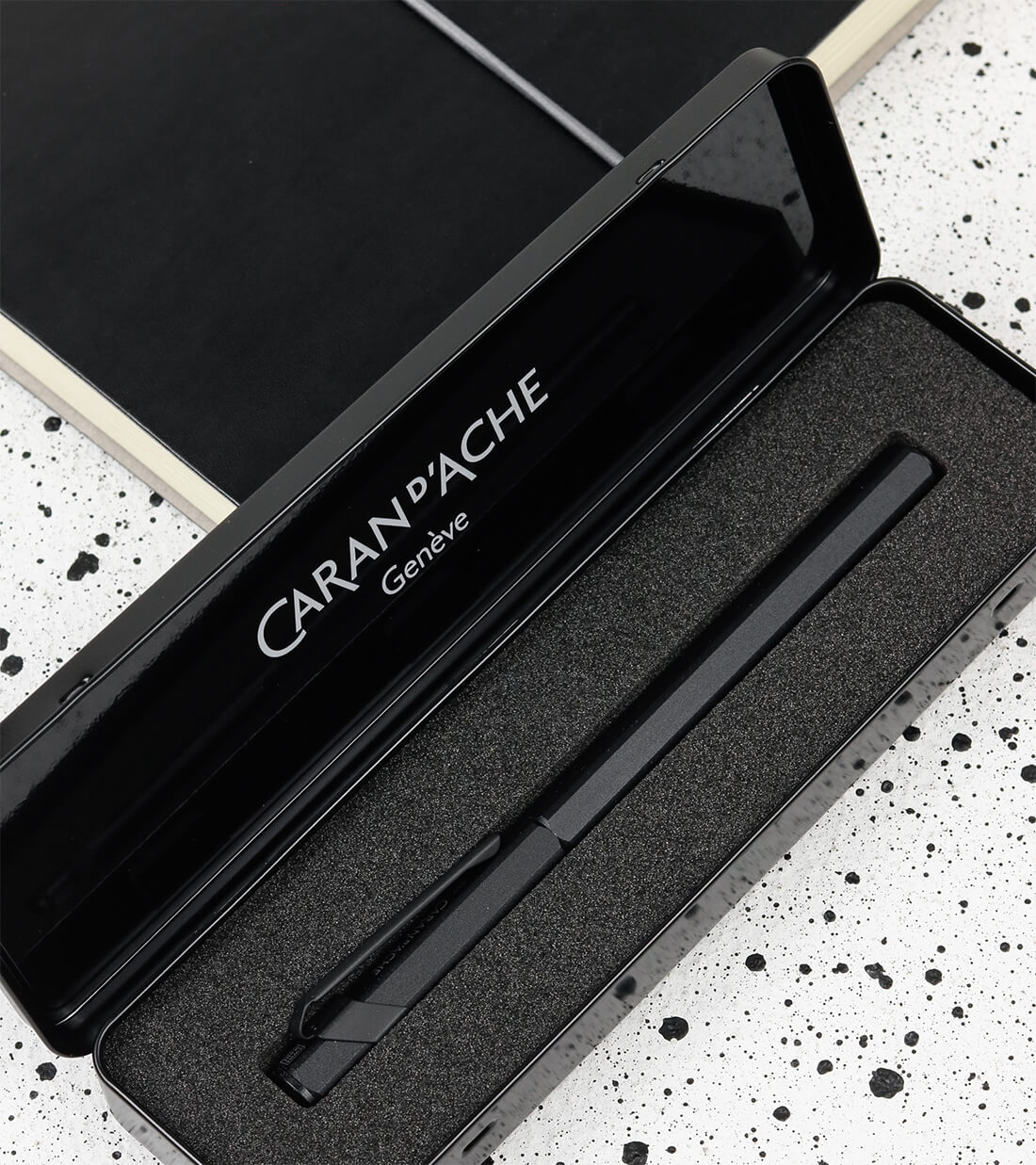 Чорнильна ручка 849 Black Code у подарунковому боксі