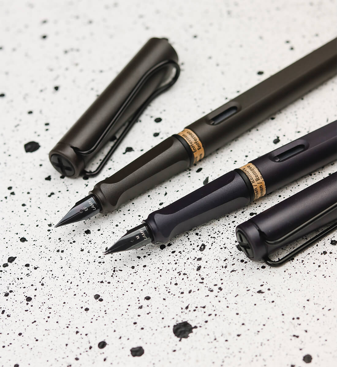 Lamy Safari з пером M і EF