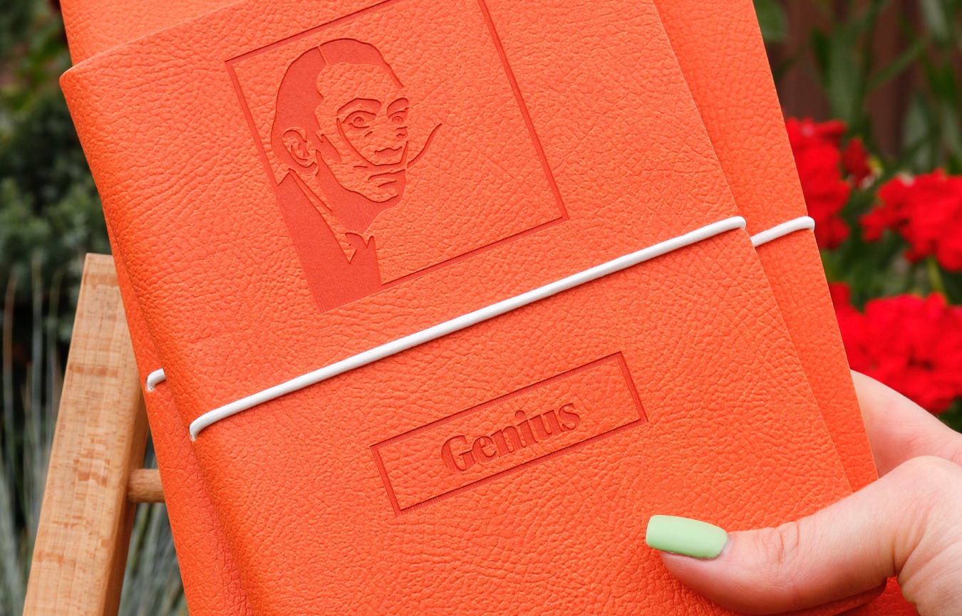 Тиснення логотипу на блокнотах Ciak