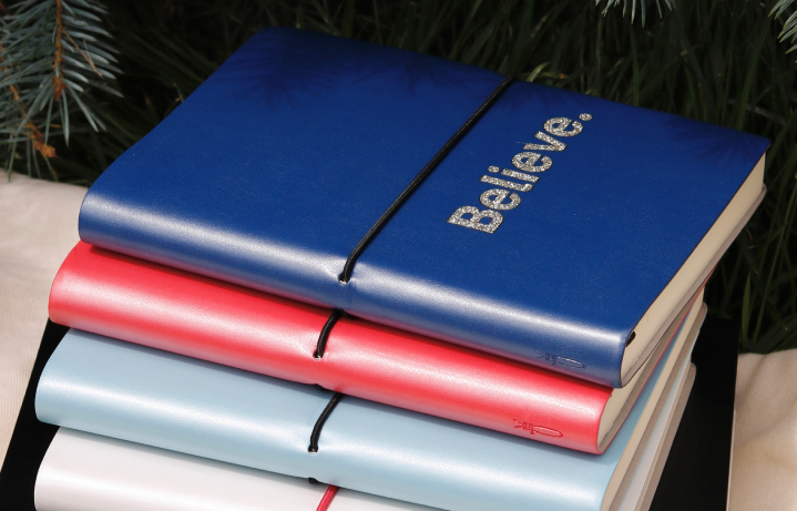 Тиснення напису на обкладинці блокноту Ciak